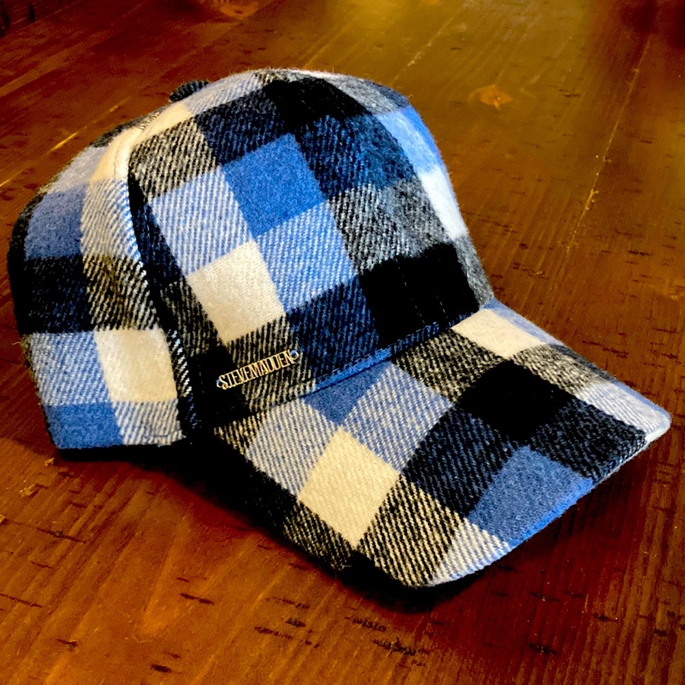 *NEW* Steve Madden W’s Blue Flannel Cap - one size